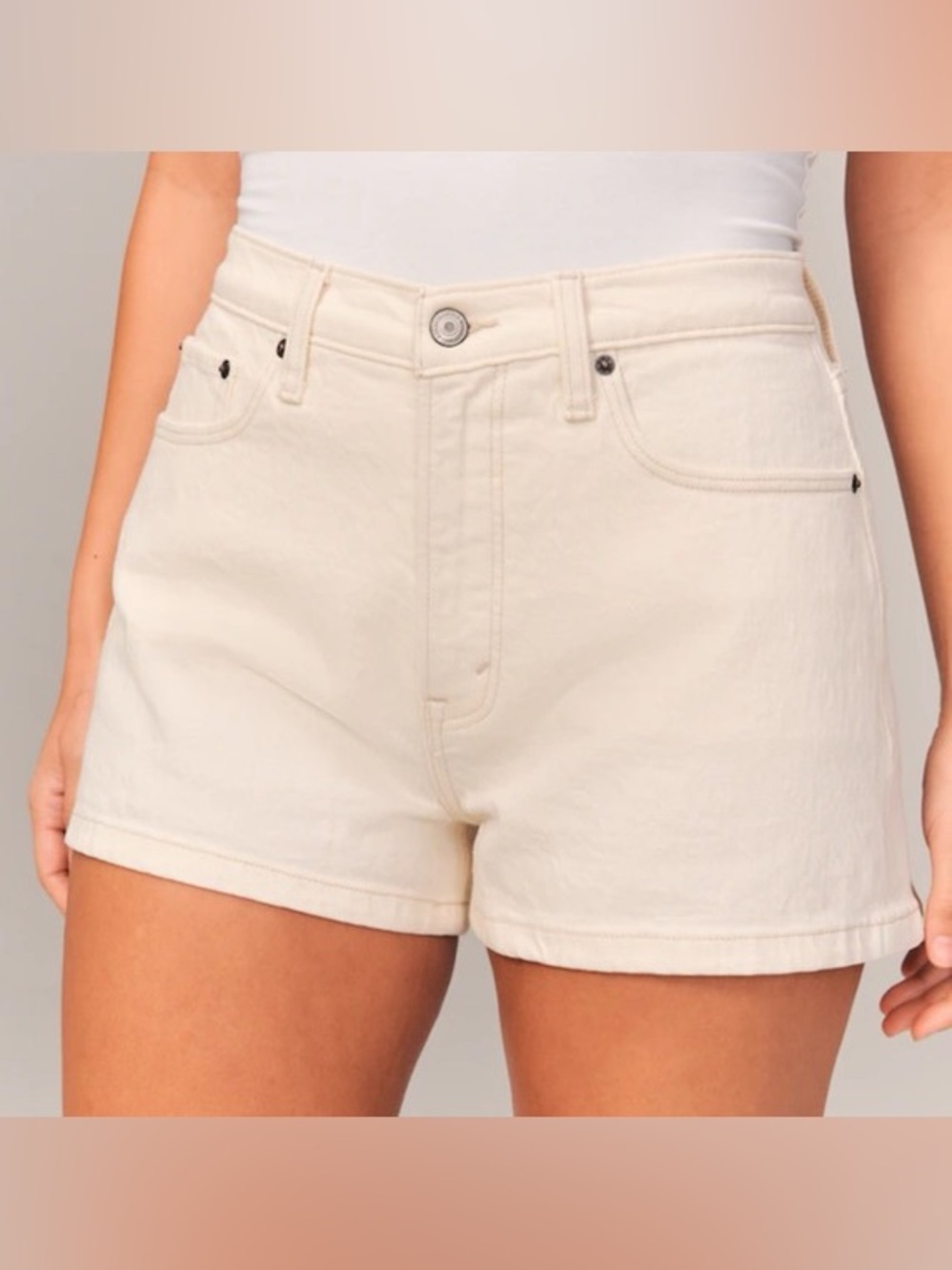 Abercrombie High Rise Mom Shorts - White